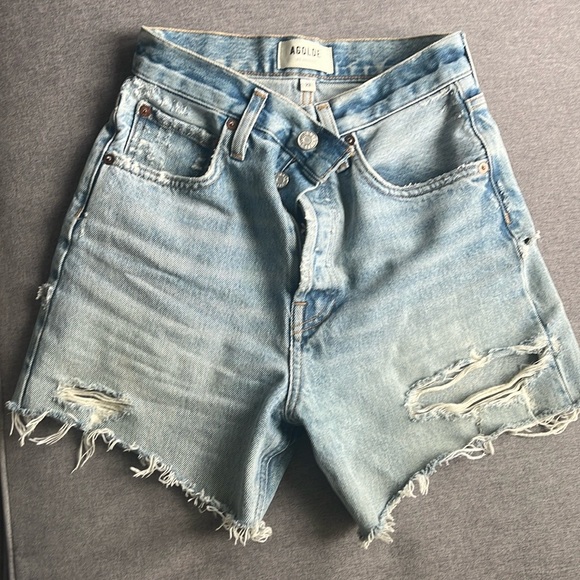 AGOLDE Riley Short - Picture 1 of 8